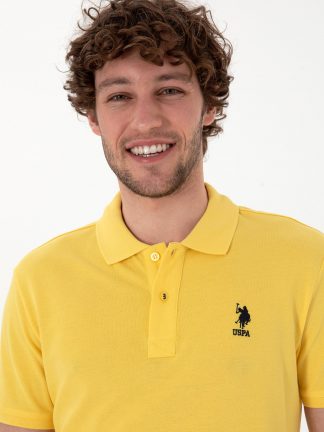 پولوشرت مردانه زرد یو اس پولو