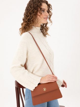 کیف دوشی زنانه قهوه ای یو اس پولو