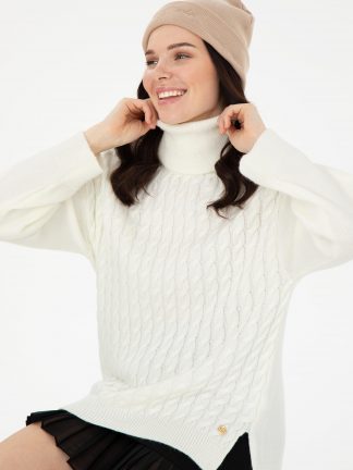 کلاه بافت زنانه بژ پیرکاردین