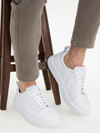 کفش کتانی و اسپرت مردانه سفید پیرکاردین