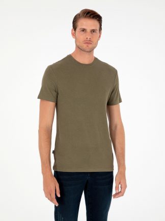 تی شرت مردانه خاکی روشن پیرکاردین