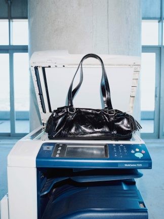 کیف دوشی زنانه مشکی دفکتو