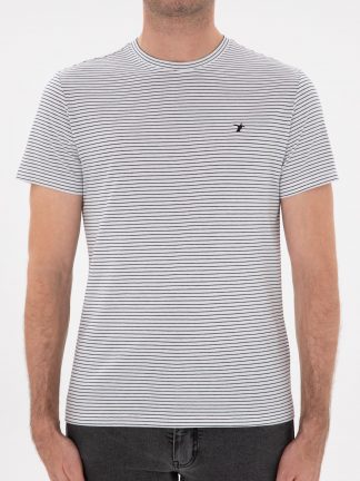 تی شرت مردانه سفید کاشارل