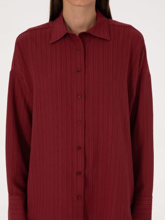 شومیز زنانه زرشکی پیرکاردین