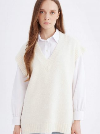 جلیقه زنانه بژ دفکتو تصویر ۱