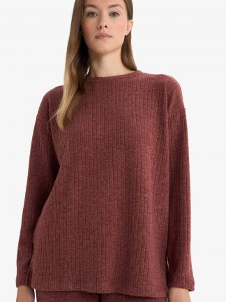 تیشرت زنانه زرشکی دفکتو تصویر ۱