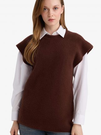 جلیقه زنانه قهوه ای دفکتو تصویر ۱