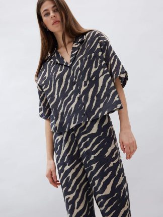 شومیز زنانه مشکی دفکتو تصویر ۱